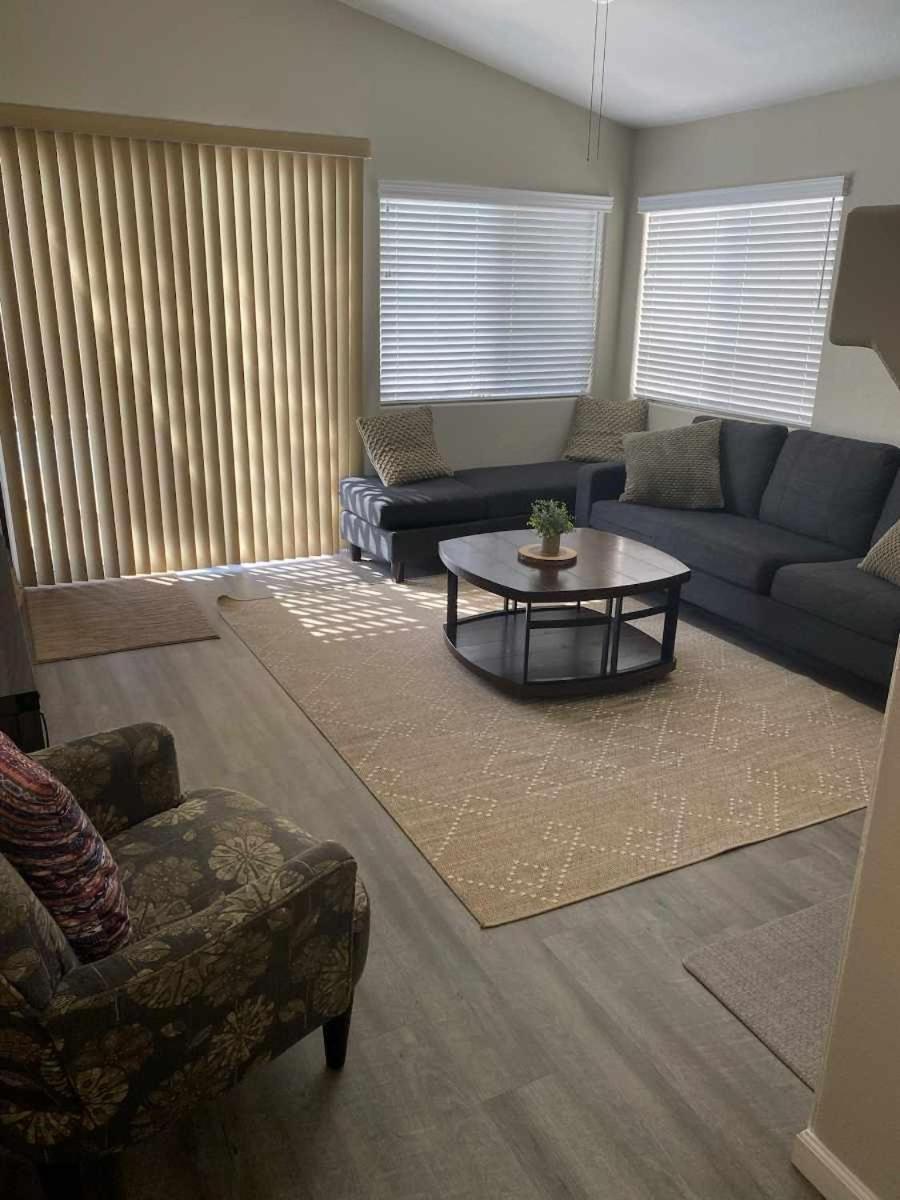 New Beautifully Remodeled Home In ラスベガス エクステリア 写真